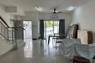 Ayu Impian, Alam Nusantara