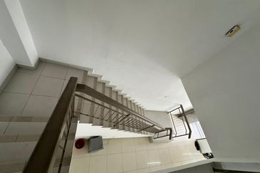 Ayu Impian, Alam Nusantara