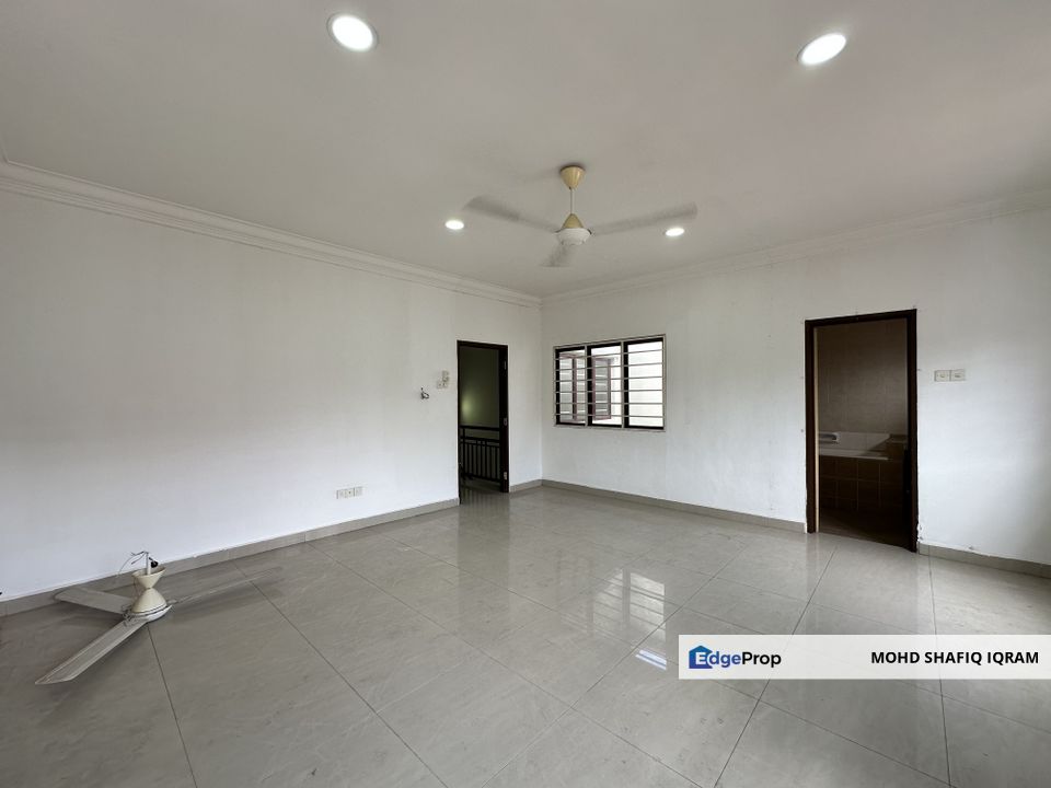 Two Storey Teracce D'Kayangan with table top, Selangor, Shah Alam