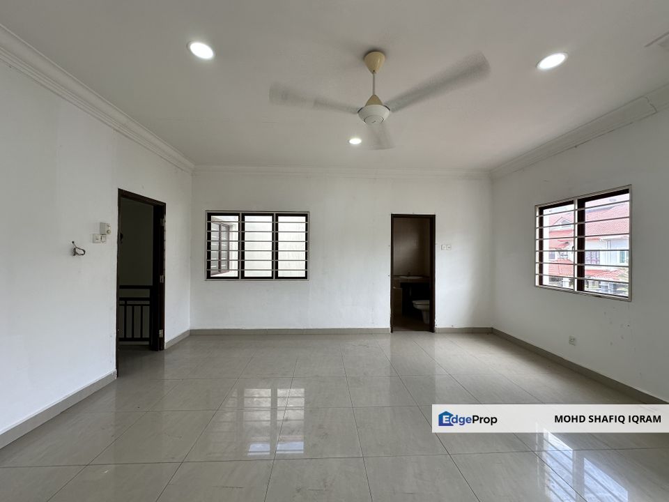 Two Storey Teracce D'Kayangan with table top, Selangor, Shah Alam