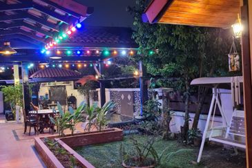 Double Storey Superlink Corner Lot, Lagenda 2, Bukit Jelutong