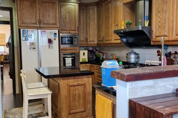 Double Storey Superlink Corner Lot, Lagenda 2, Bukit Jelutong