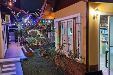 Double Storey Superlink Corner Lot, Lagenda 2, Bukit Jelutong