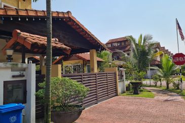 Double Storey Superlink Corner Lot, Lagenda 2, Bukit Jelutong