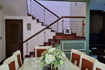 Double Storey Superlink Corner Lot, Lagenda 2, Bukit Jelutong