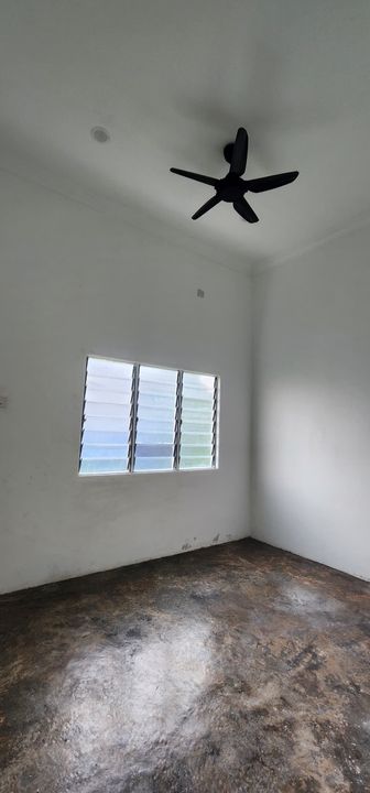 Single Storey (Refurbished unit), Selangor, Kapar 