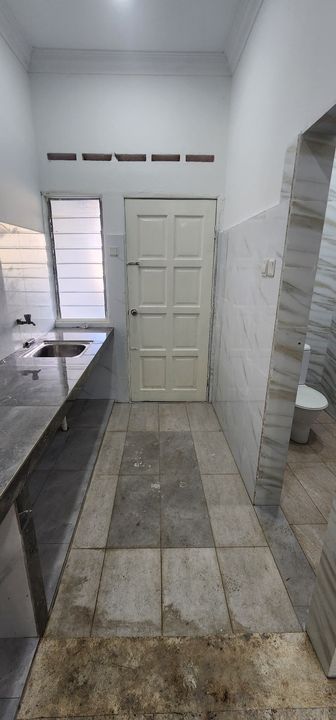 Single Storey (Refurbished unit), Selangor, Kapar 