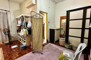 SL7, Bandar Sungai Long