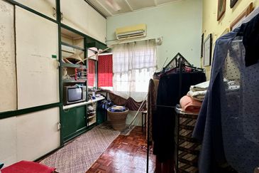 SL7, Bandar Sungai Long