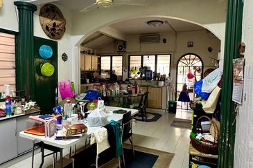 SL7, Bandar Sungai Long