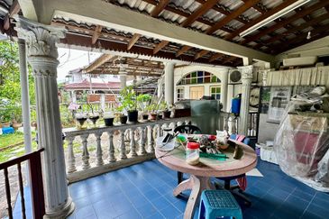 SL7, Bandar Sungai Long