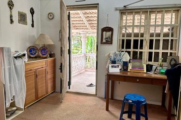 SL7, Bandar Sungai Long