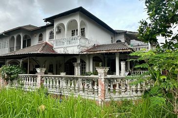 SL7, Bandar Sungai Long