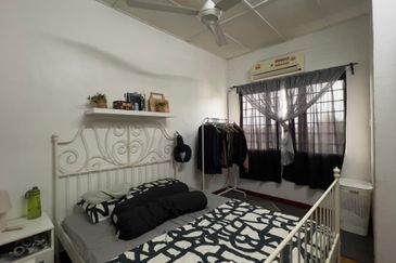 Pangsapuri Lili, Taman Bukit Subang, Seksyen U16