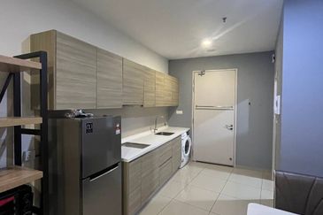 I Residence @ I City