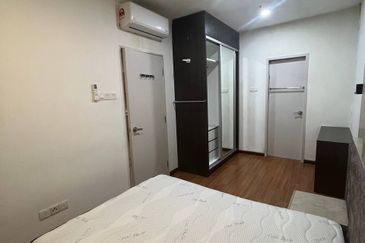 I Residence @ I City