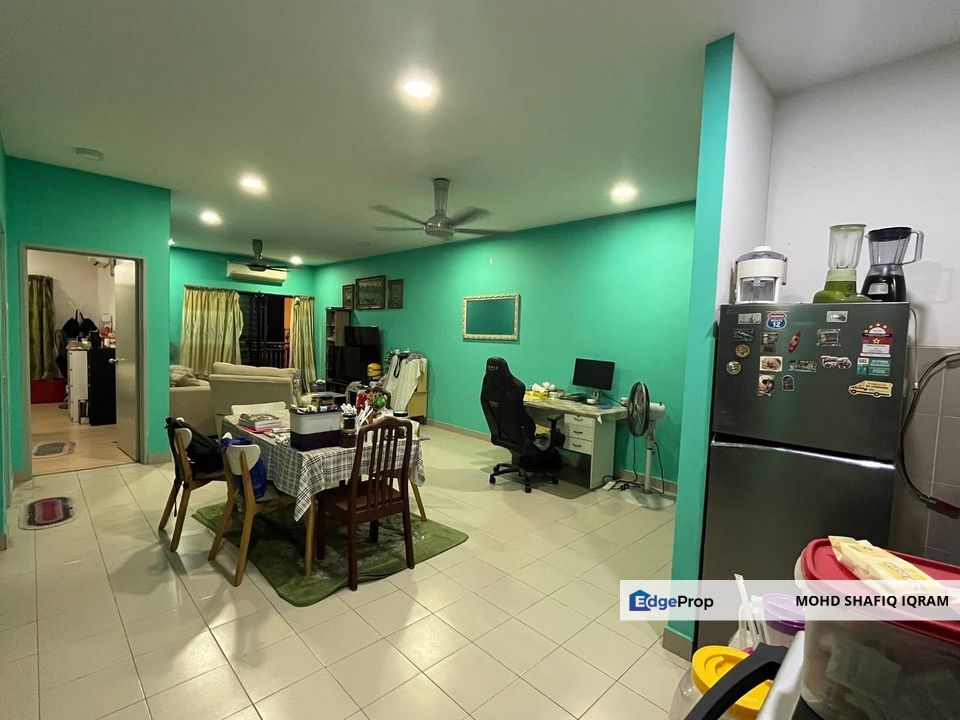 Well Maintain Unit Residensi Alami Shah Alam Seksyen 13, Selangor, Shah Alam