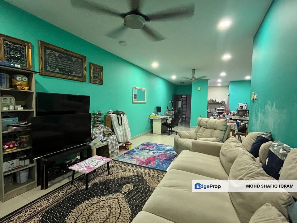 Well Maintain Unit Residensi Alami Shah Alam Seksyen 13, Selangor, Shah Alam