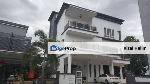 Freehold 3.5 Storey Bungalow With Lift For Sale, Selangor, Rawang