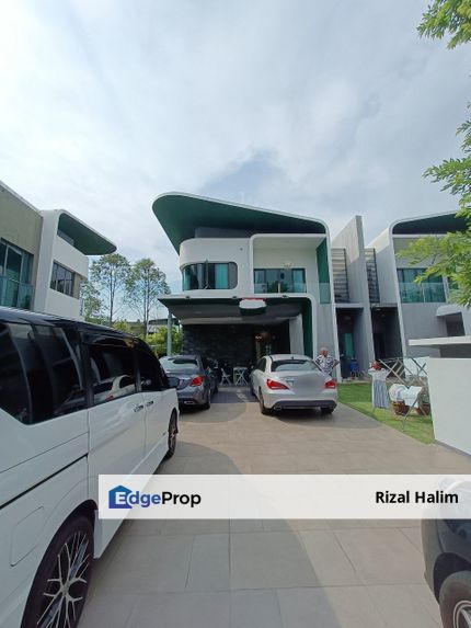 Freehold Double Storey Semi D For Sale , Selangor, Cyberjaya