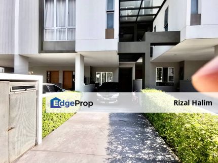 2 Storey Town House Lower Floor Ridgefields , Selangor, Kajang