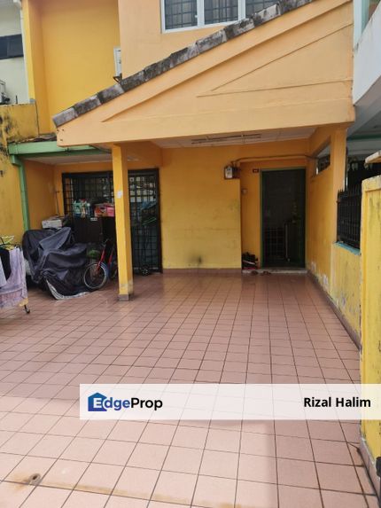 Renovaed Double Storey Terrace House, Kuala Lumpur, Batu 