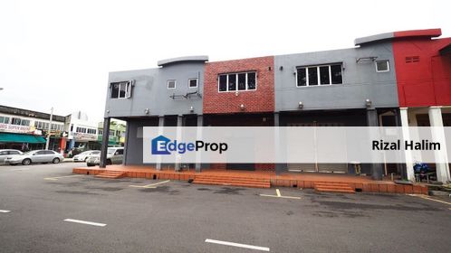 Facing Main Road, 2 Storey Shop Lot, Selangor, Kajang