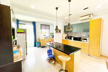 Corner Lot Double Storey Nusa Suria @ Alam Suria For Sale 