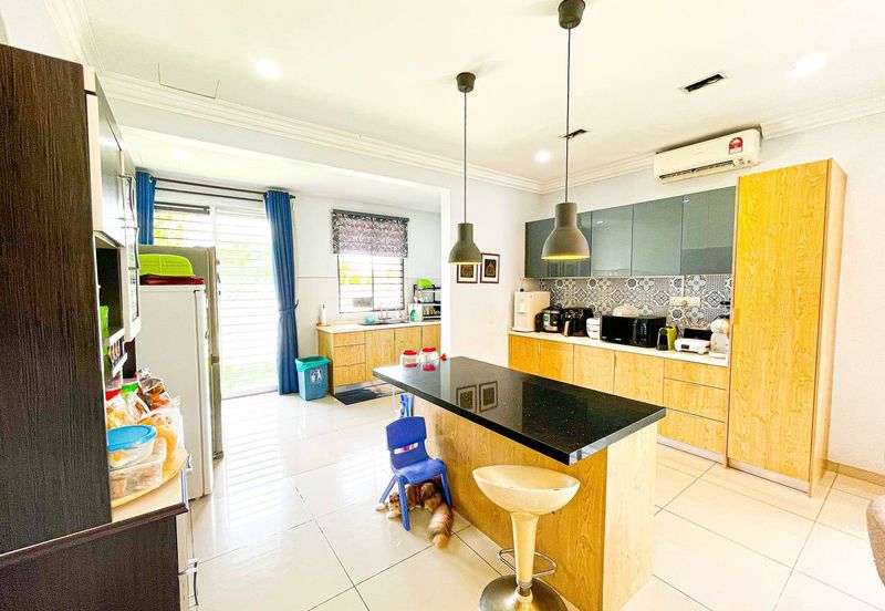 Corner Lot Double Storey Nusa Suria @ Alam Suria For Sale 