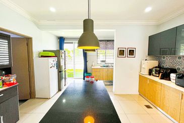 Corner Lot Double Storey Nusa Suria @ Alam Suria For Sale 