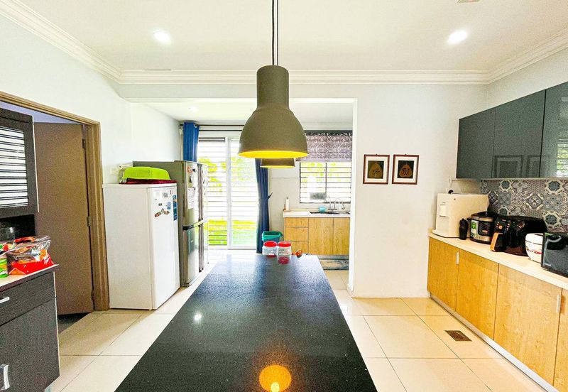 Corner Lot Double Storey Nusa Suria @ Alam Suria For Sale 