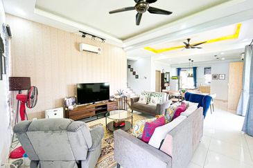 Corner Lot Double Storey Nusa Suria @ Alam Suria For Sale 