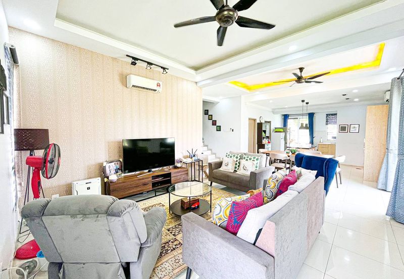 Corner Lot Double Storey Nusa Suria @ Alam Suria For Sale 