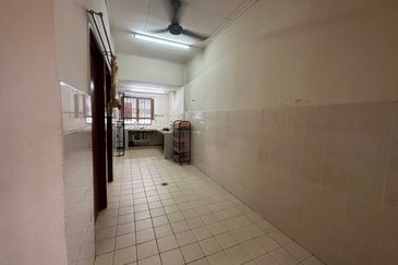 JALAN SP 7/4 BANDAR SAUJANA PUTRA