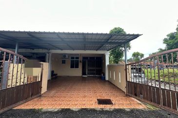JALAN SP 7/4 BANDAR SAUJANA PUTRA
