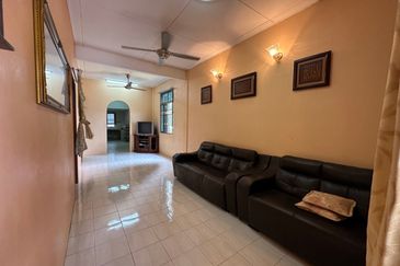 JALAN SP 7/4 BANDAR SAUJANA PUTRA