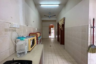 JALAN SP 7/4 BANDAR SAUJANA PUTRA