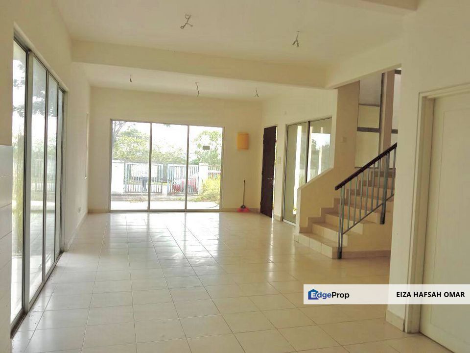 Extra Land End Lot Double Storey For Sale , Selangor, Sungai Buloh