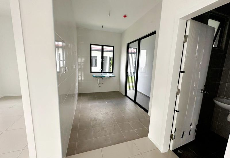 Lepironia Gardens, Setia Eco Glades