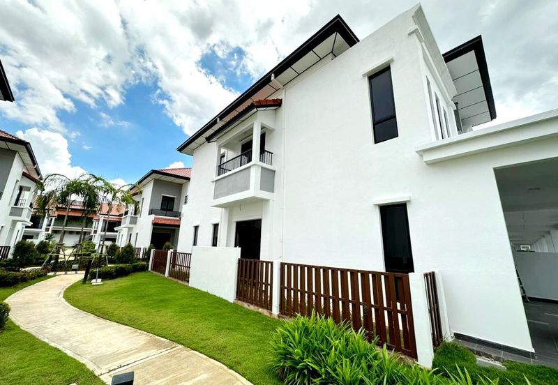 Lepironia Gardens, Setia Eco Glades