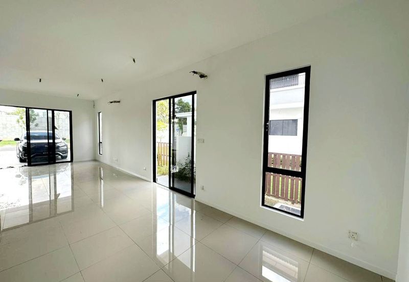 Lepironia Gardens, Setia Eco Glades