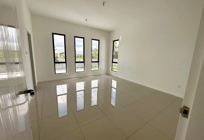 Lepironia Gardens, Setia Eco Glades