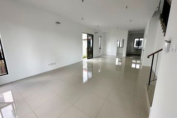 Lepironia Gardens, Setia Eco Glades