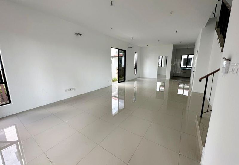 Lepironia Gardens, Setia Eco Glades