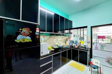 Extra Land Double Storey Pelangi Seri Alam For Sale