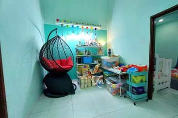 Extra Land Double Storey Pelangi Seri Alam For Sale