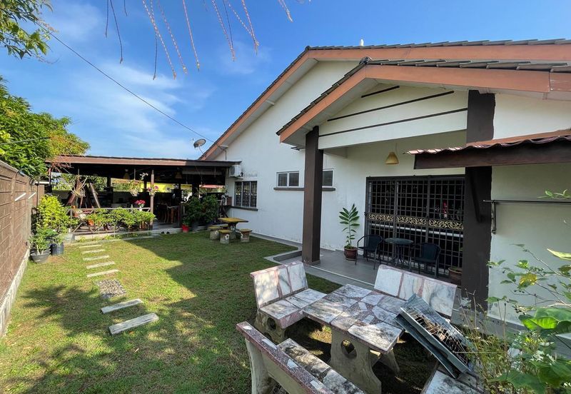 Taman Dato Hormat, Telok Panglima Garang