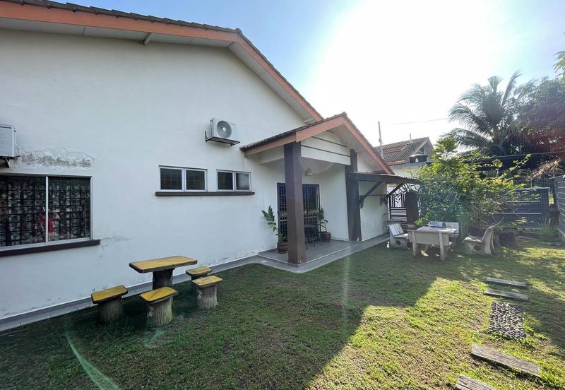 Taman Dato Hormat, Telok Panglima Garang