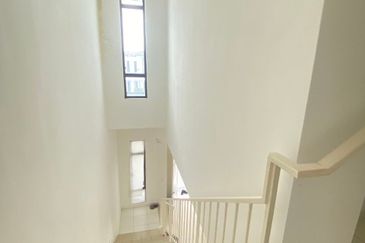 Dekat Surau End Lot Graham Type B Eco Grandeur For Sale 