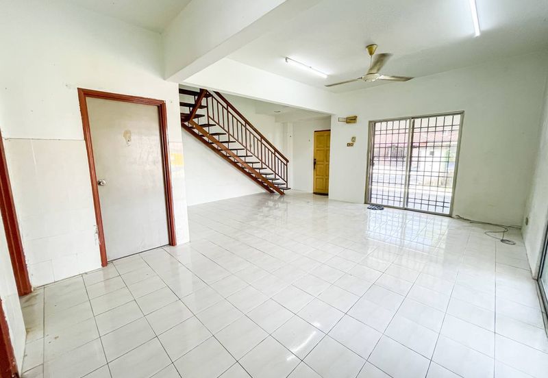 JALAN SP 7/4 BANDAR SAUJANA PUTRA